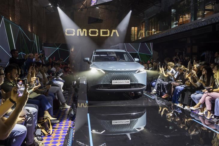 Nuevo OMODA 7 SHS: un SUV híbrido enchufable con más de 90 km de autonomía eléctrica