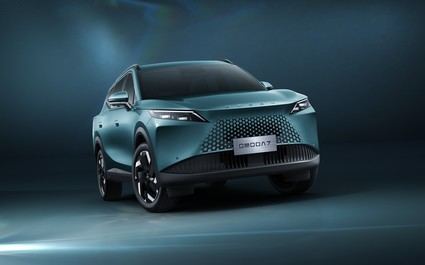 Nuevo OMODA 7 SHS: Potencia de 279 CV y más de 90 km de autonomía eléctrica