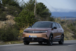 Opel Grandland, más grande y siempre electrificado