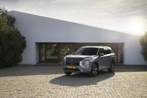 Mitsubishi Outlander PHEV lidera los híbridos enchufables en Japón por segundo año consecutivo