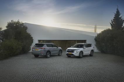 Mitsubishi Outlander PHEV baja de precio: desde 29.500 euros y vuelve a ser uno de los SUV híbridos enchufables más competitivos
