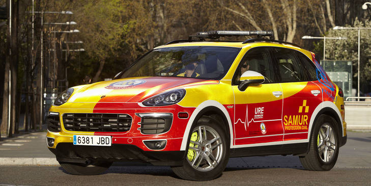 El Samur y su Porsche Cayenne S E-Hybrid