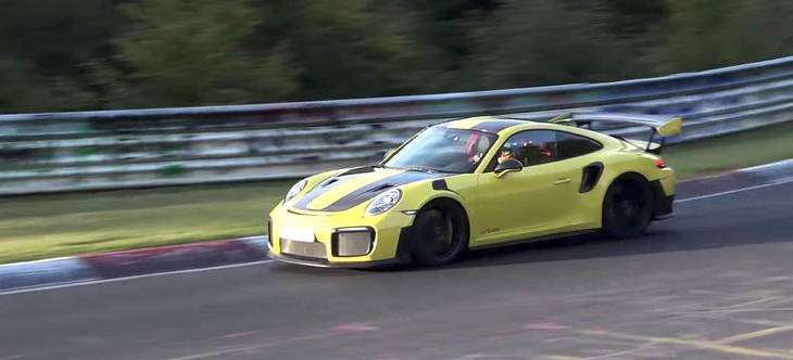 Porsche 911 GT2 RS por debajo de los 7 minutos en Nurburgring