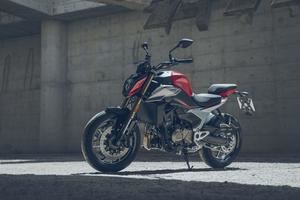 QJ Motor SRK 600: La naked deportiva más asequible del mercado por menos de 5.000 euros