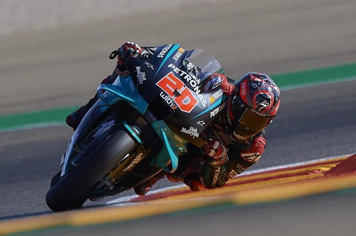 Quartararo 'pole' después de su dura caída matinal