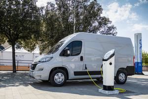 Fiat lanza el E-Ducato, el reparto más sostenible