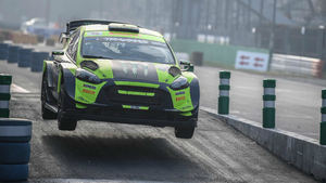 Rossi vs Sordo en el Rallye Show de Monza