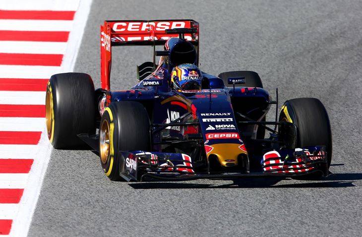 Sainz extraordinario y Rosberg se reivindica