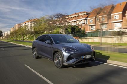 BYD se posiciona como marca premium con el lanzamiento del Sealion 7