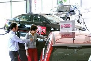 El mercado de vehículos crece un 8,2% en abril, con 74.749 ventas