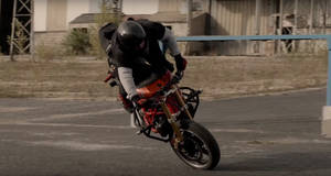 Espectacular Gymkhana en moto