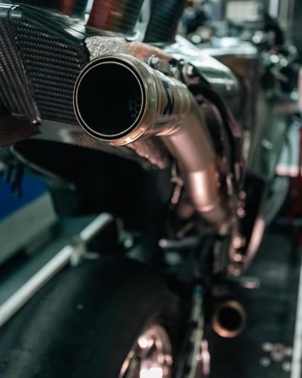 Yamaha avanza en el desarrollo de su motor V4