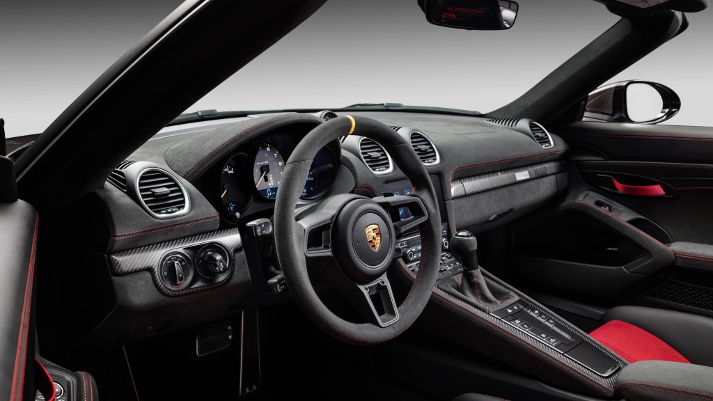 Porsche 718 Spyder RS 2023 interior