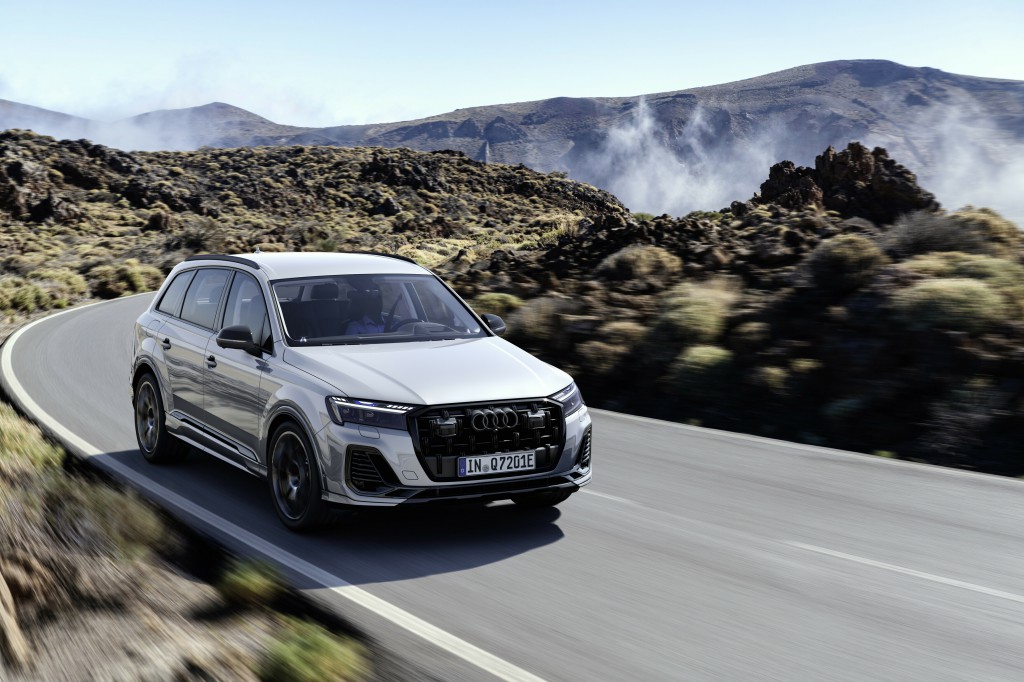 audi-q7-q8-TFSIe-quattro-2024-motorpoint