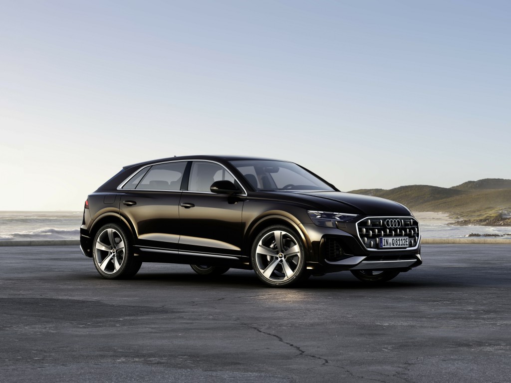 audi-q7-q8-TFSIe-quattro-2024-motorpoint