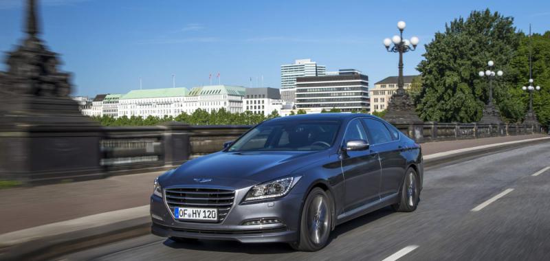 Hyundai Genesis frontal1