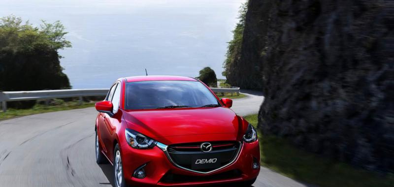 Mazda 2 2015