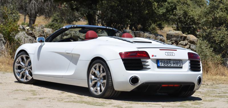 Audi_R8_Spyder_2014_Motorpoint