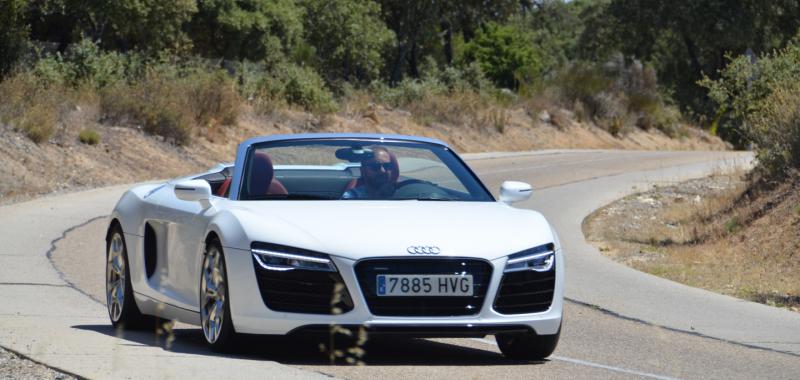 Audi_R8_Spyder_2014_Motorpoint