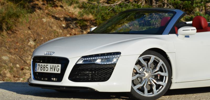 Audi_R8_Spyder_2014_Motorpoint