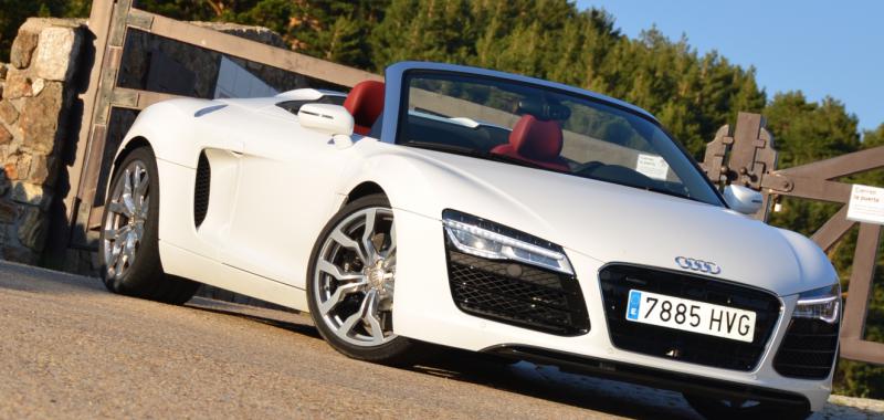 Audi_R8_Spyder_2014_Motorpoint