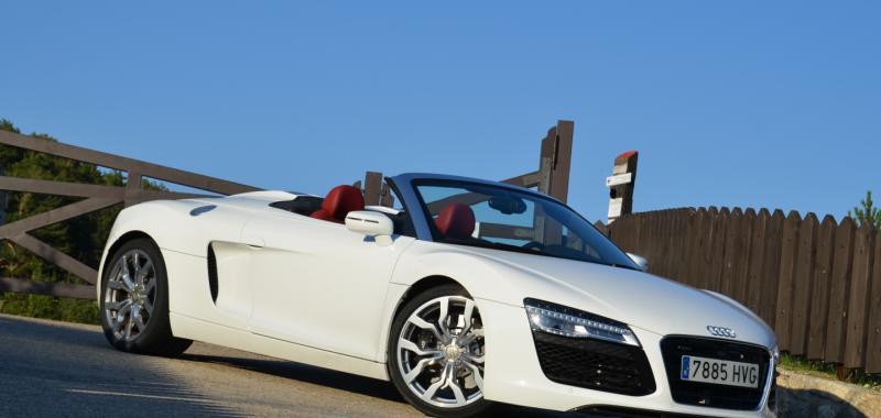 Audi_R8_Spyder_2014_Motorpoint