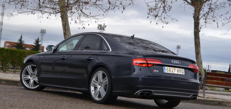 Audi S8