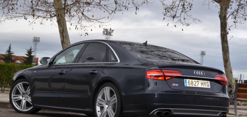 Audi S8
