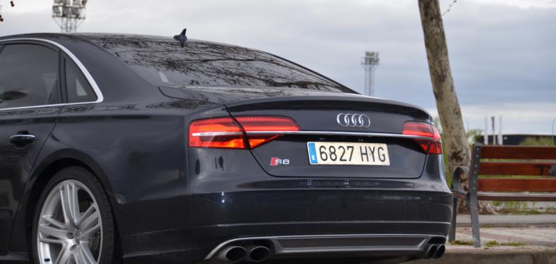 Audi S8 detalle