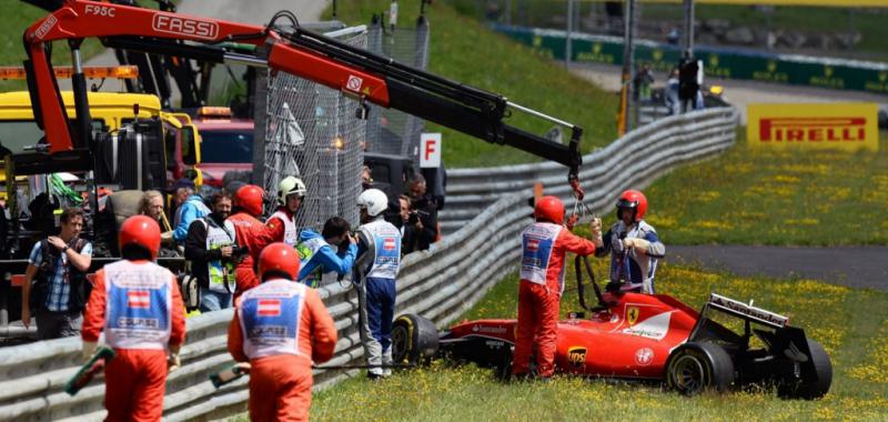 Asi quedo el coche de Raikkonen