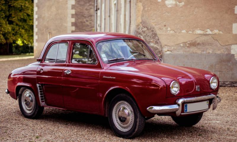 RENAULT DAUPHINE